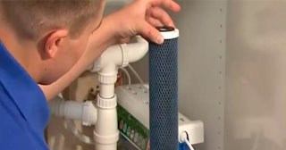 Установка угольных фильтров для воды и вытяжки от 3570 рублей в отрадном